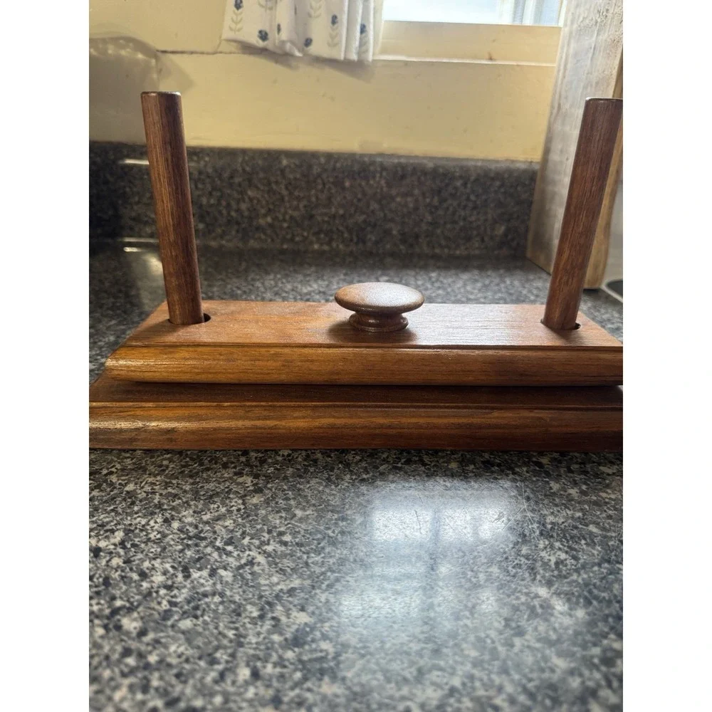 VTG Napkin Holder Hand made Wood‎ Clamp Farmhouse Cottage core Primitive Rustic
